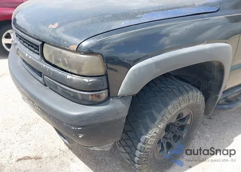 2004 Chevrolet Tahoe Z71 z USA, uszkodzony, nr VIN 1GNEK13Z84R215554